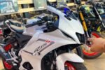 Yamaha R15 V4
